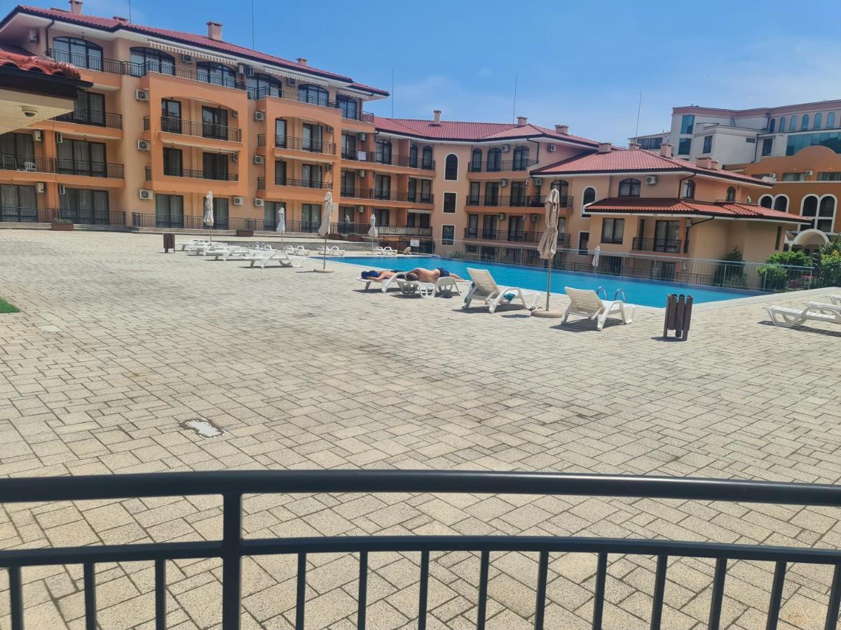 Private Apartment In Star Dreams Complex Sveti Vlas Exterior photo
