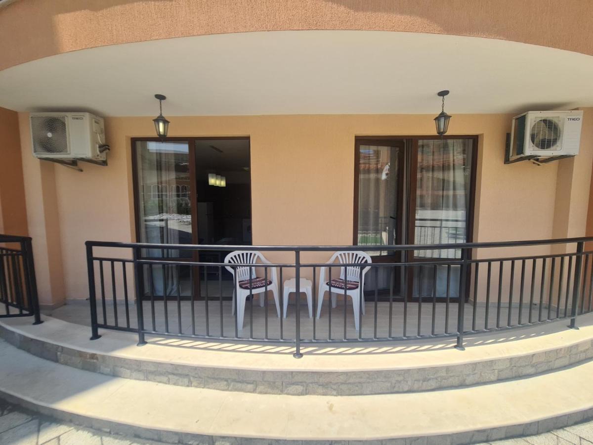 Private Apartment In Star Dreams Complex Sveti Vlas Exterior photo