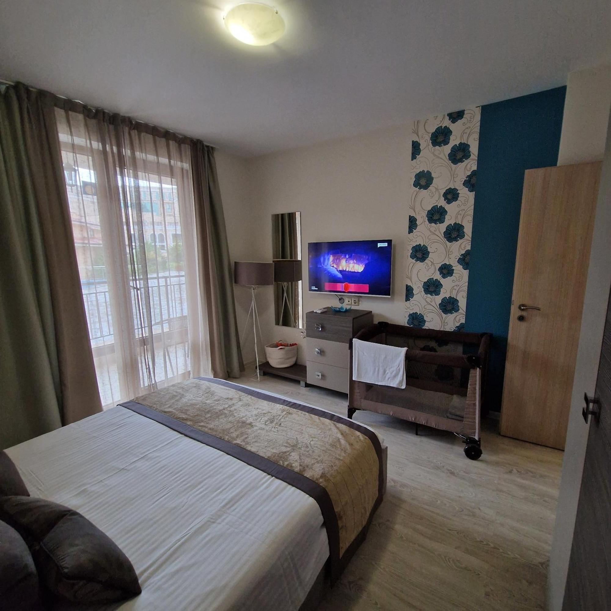Private Apartment In Star Dreams Complex Sveti Vlas Exterior photo