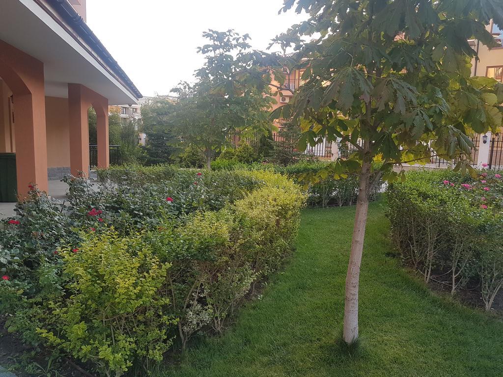 Private Apartment In Star Dreams Complex Sveti Vlas Exterior photo