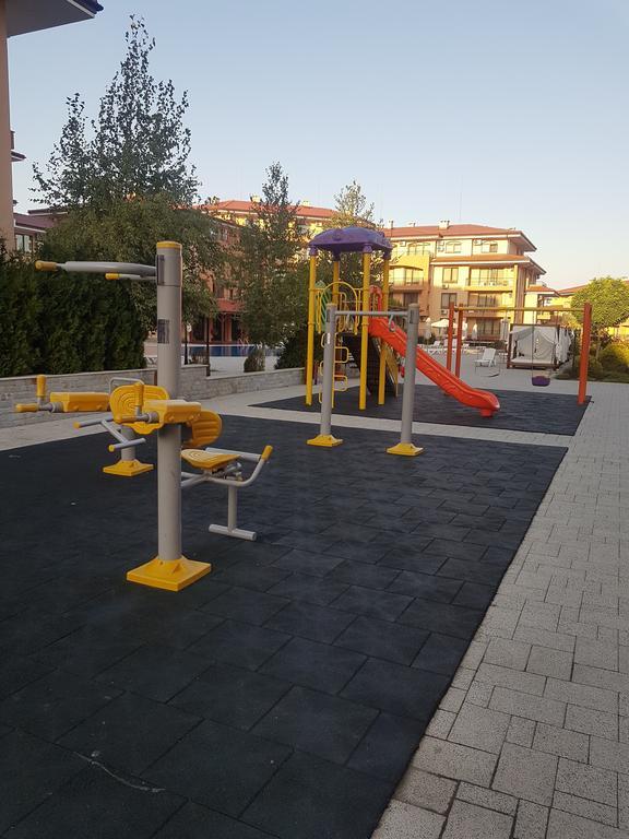 Private Apartment In Star Dreams Complex Sveti Vlas Exterior photo