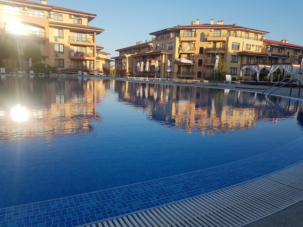 Private Apartment In Star Dreams Complex Sveti Vlas Exterior photo