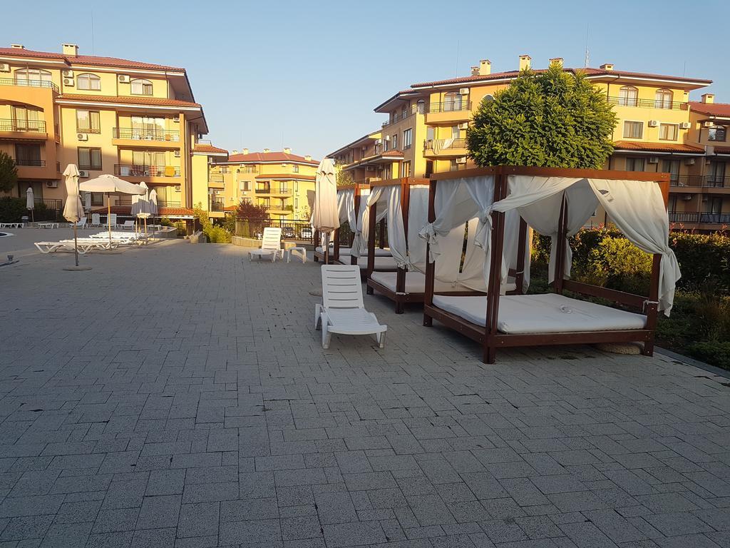 Private Apartment In Star Dreams Complex Sveti Vlas Exterior photo